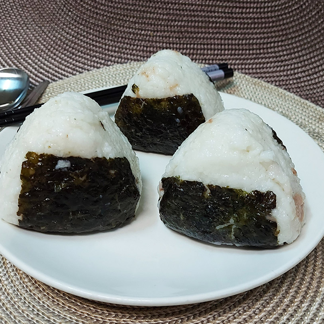 Tuna Mayo Onigiri